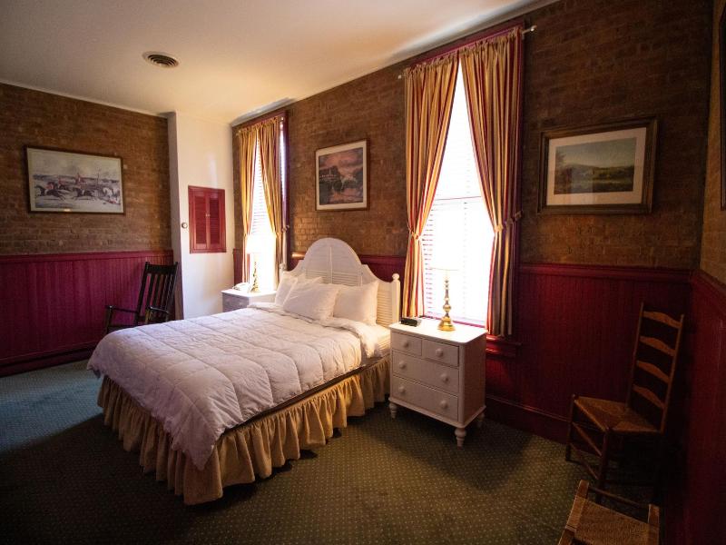 Beekman Arms And Delamater Inn image