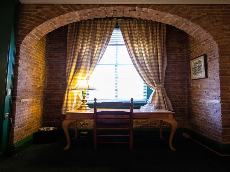 Beekman Arms And Delamater Inn image