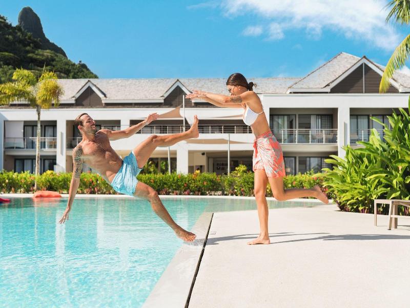 Cook's Bay Hotel And Suites image