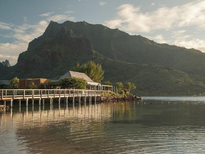 Cook's Bay Hotel And Suites image