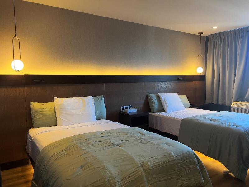 Hotel Mirage Brooklyn image