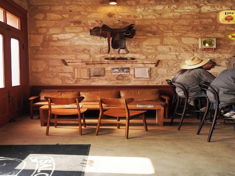 Albert Hotel