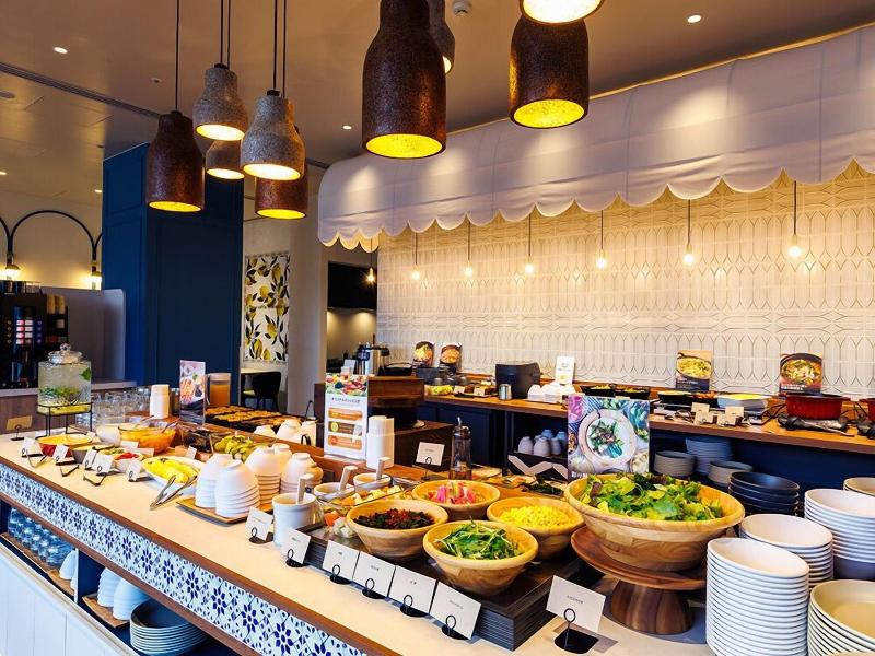 Jr East Hotel Mets Premier Makuhari Toyosuna image