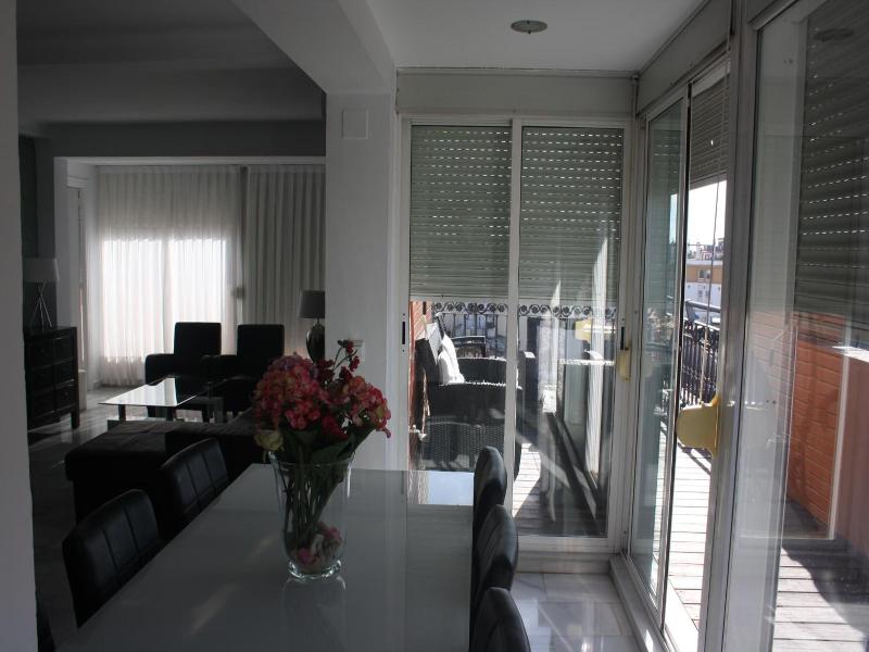 Apartamentos Avenida image