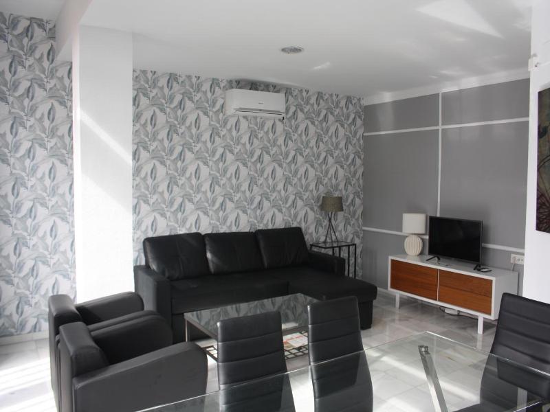 Apartamentos Avenida image