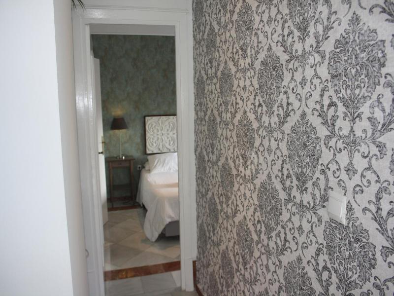 Apartamentos Avenida image