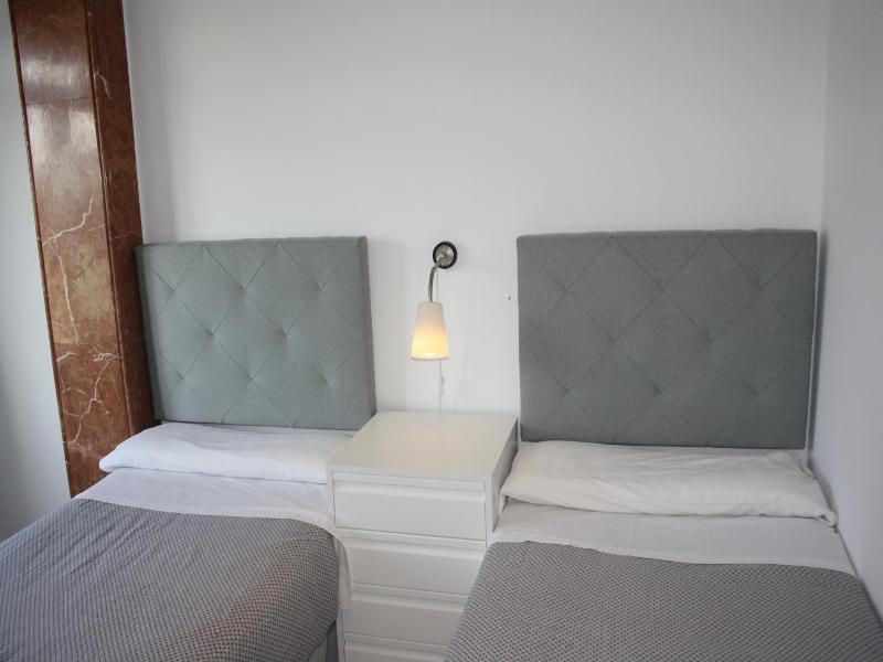 Apartamentos Avenida image