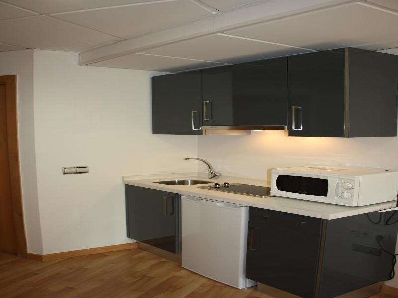 Apartamentos Avenida image