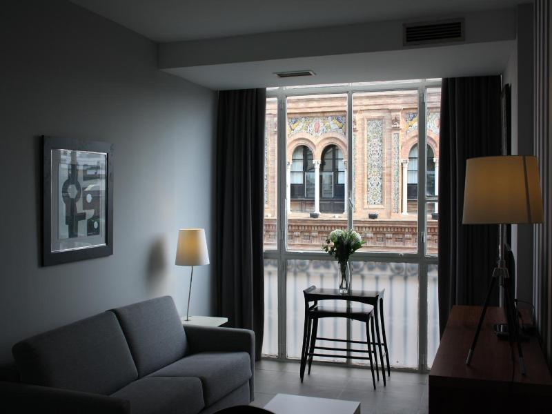 Apartamentos Avenida image