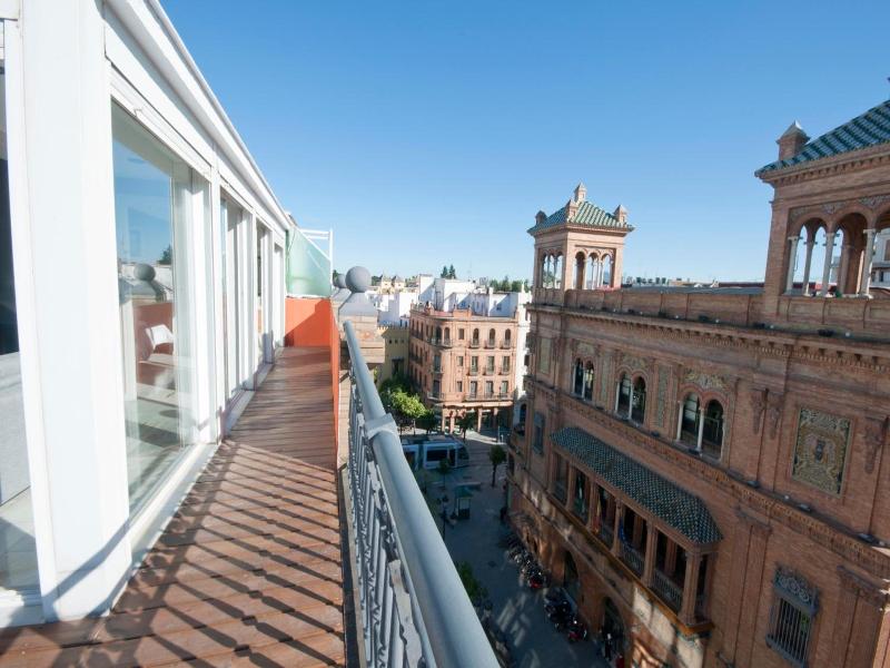 Apartamentos Avenida image