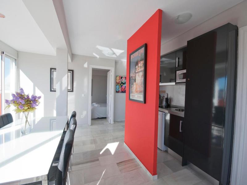 Apartamentos Avenida image