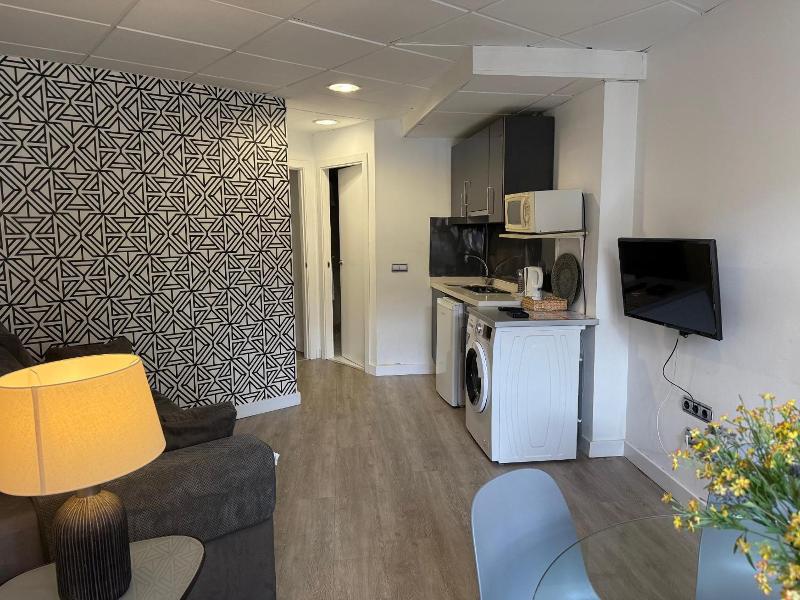Apartamentos Avenida image