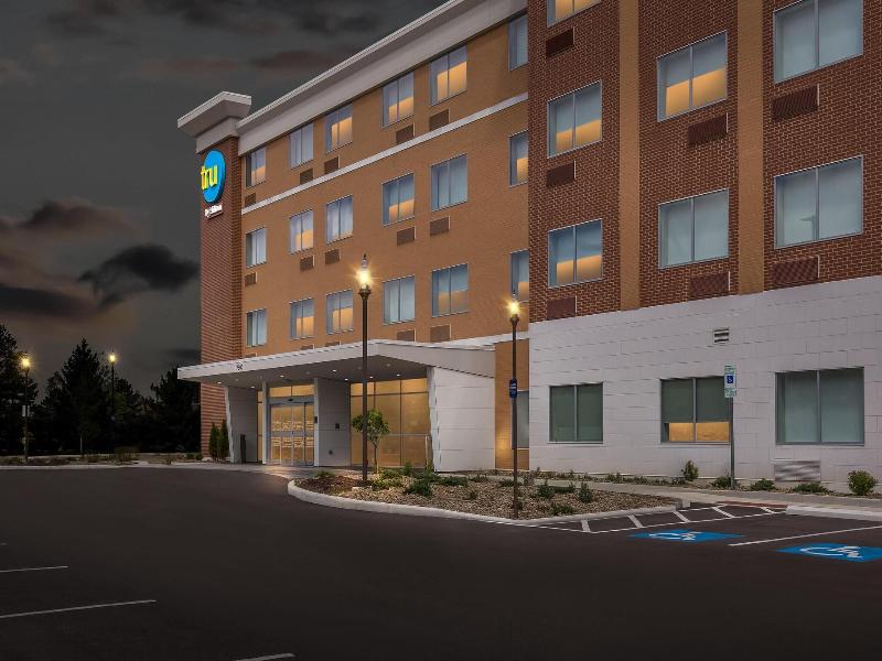 Tru By Hilton Middleburg Heights Cleveland Airport image