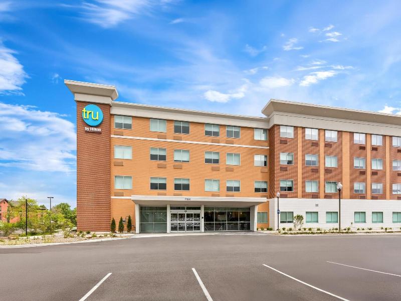 Tru By Hilton Middleburg Heights Cleveland Airport image