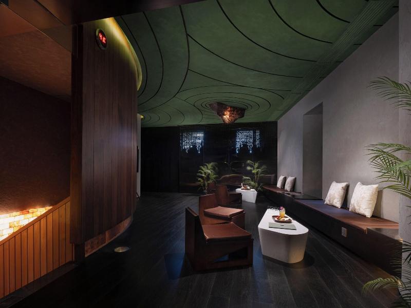 Imperial Traders Elong Hotel image