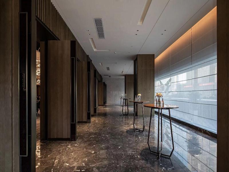 Imperial Traders Elong Hotel image