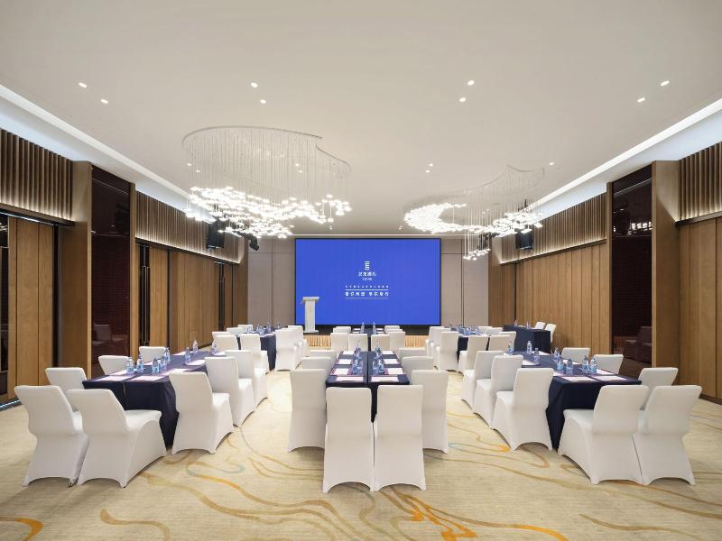 Imperial Traders Elong Hotel image