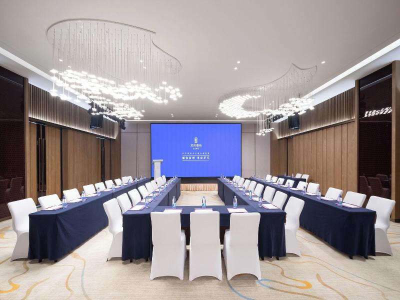 Imperial Traders Elong Hotel image