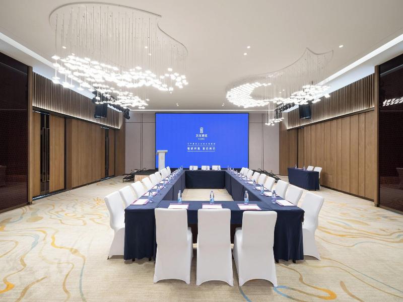 Imperial Traders Elong Hotel image