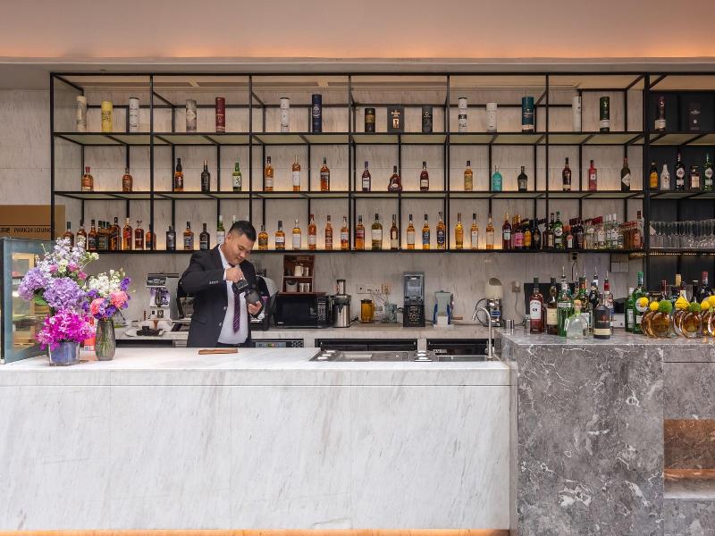 Imperial Traders Elong Hotel image