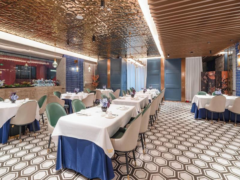 Imperial Traders Elong Hotel image