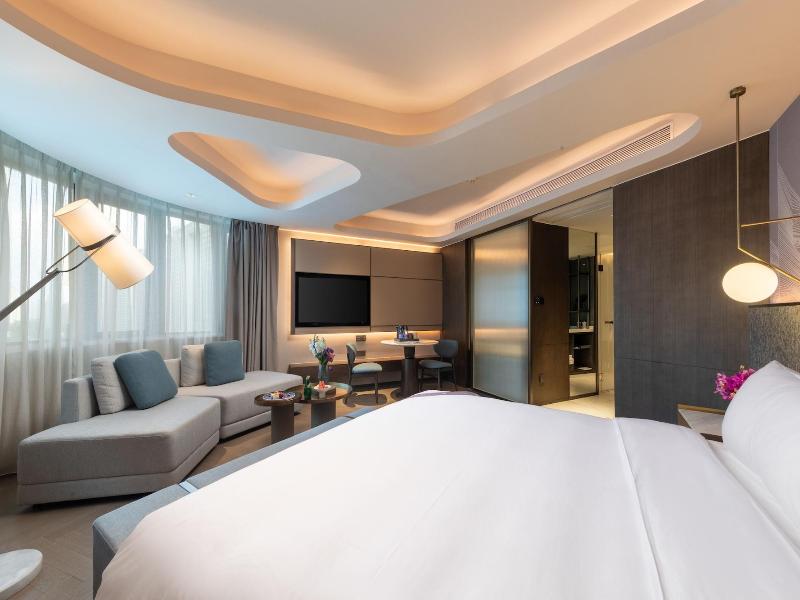Imperial Traders Elong Hotel image