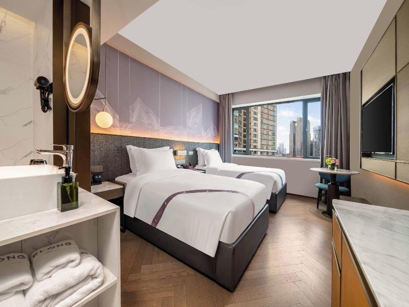 Imperial Traders Elong Hotel image