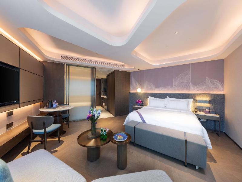 Imperial Traders Elong Hotel image
