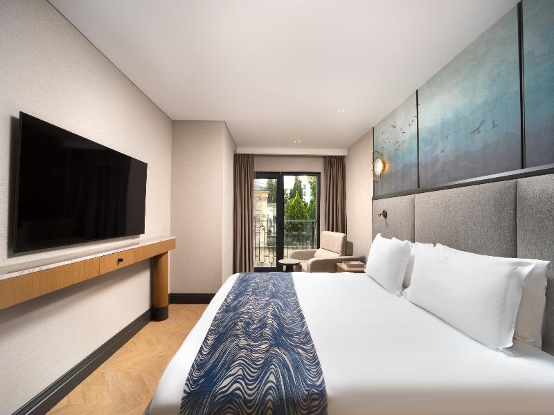 Bentley Hotel Old City image