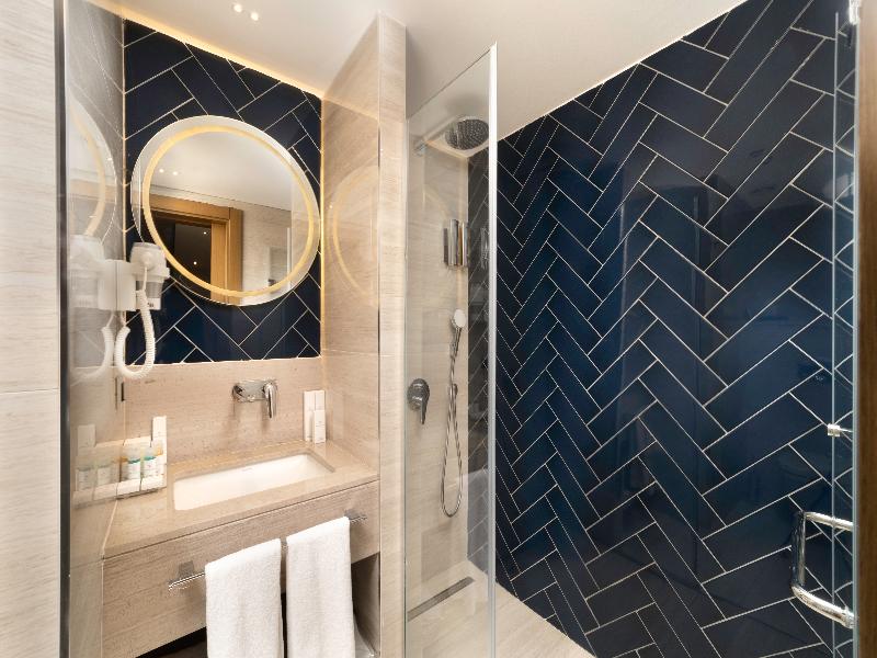 Bentley Hotel Old City image