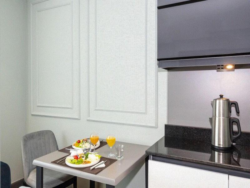 Rusel Park Residence image