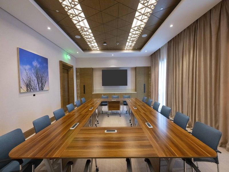 Hilton Garden Inn Al Khobar King Fahd Causeway image