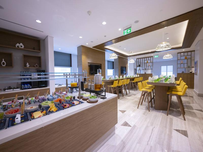 Hilton Garden Inn Al Khobar King Fahd Causeway image