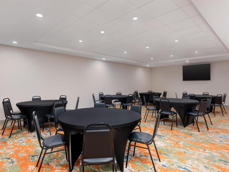 Hampton Inn & Suites Cadillac