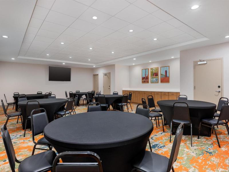 Hampton Inn & Suites Cadillac