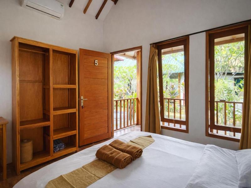 Cici Bungalow Senggigi image