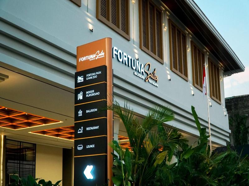 Fortunasuites Malioboro Yogyakarta image