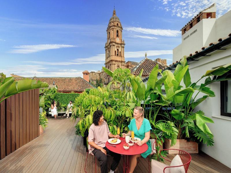 Coeo Fresca Roof Garden Signature Apartments image