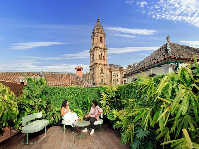 Coeo Fresca Roof Garden Signature Apartments image
