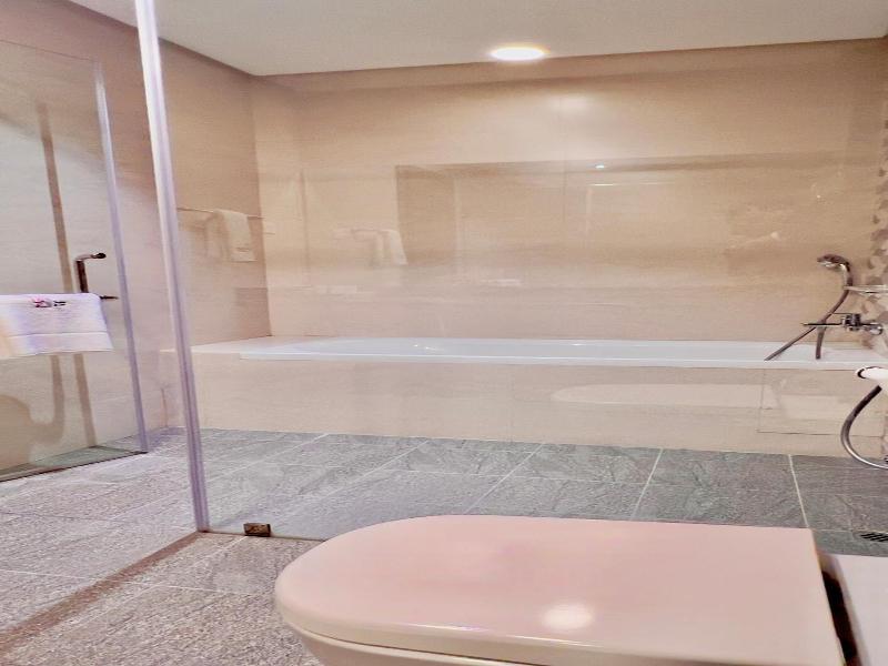 Bw Suites Spa image