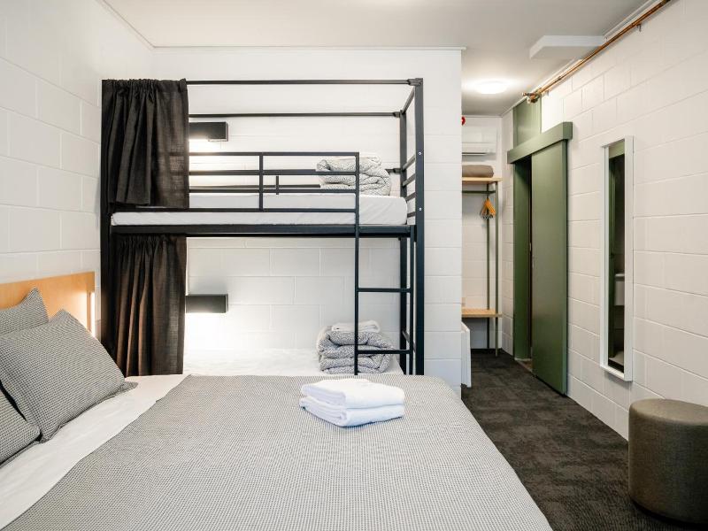 Yha Thredbo image