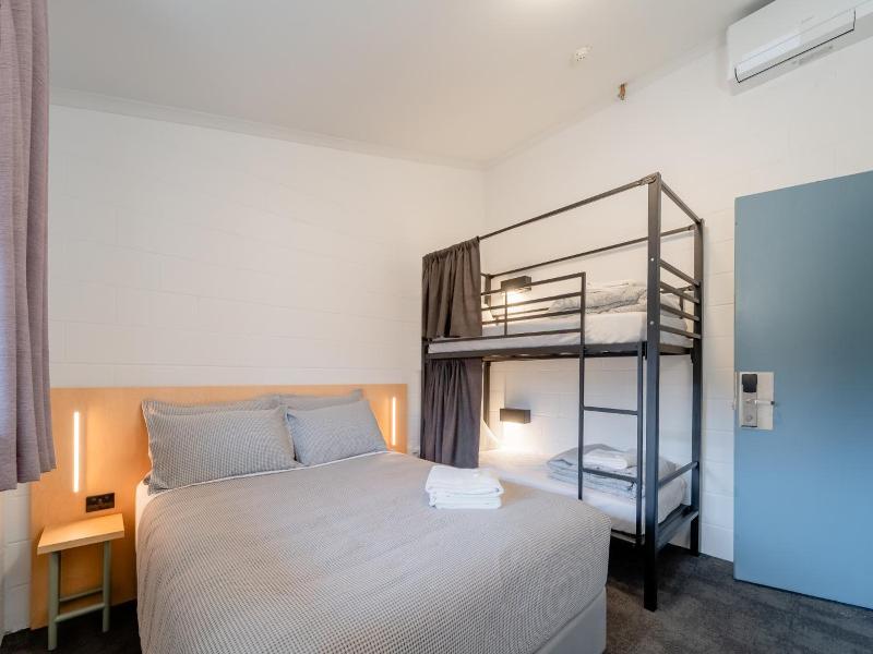 Yha Thredbo image