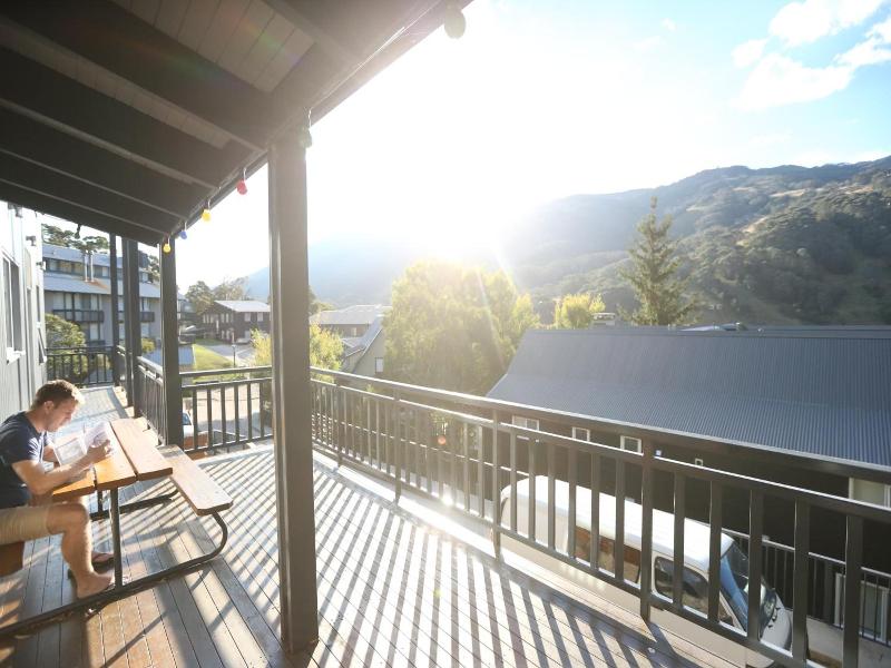 Yha Thredbo image