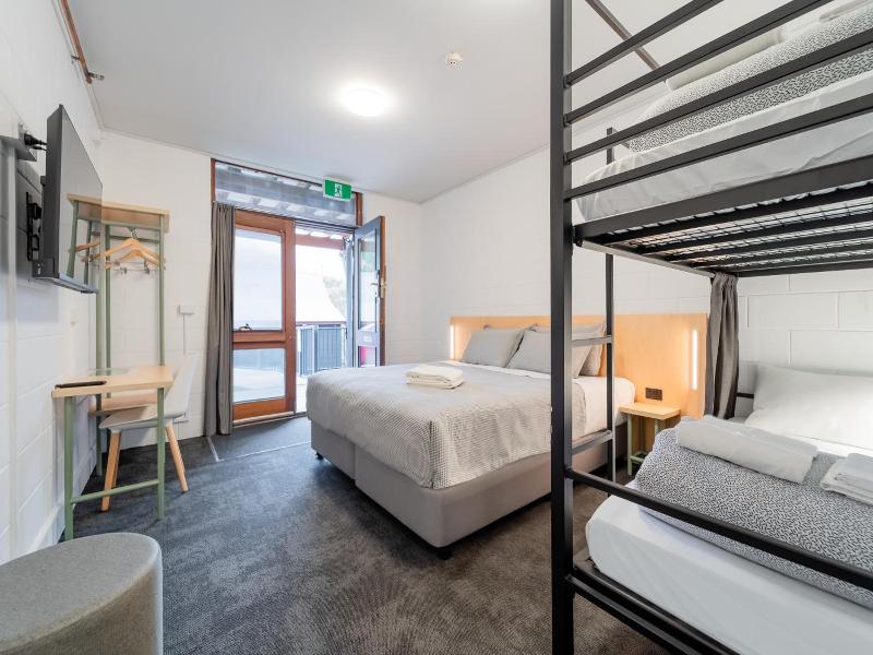 Yha Thredbo image
