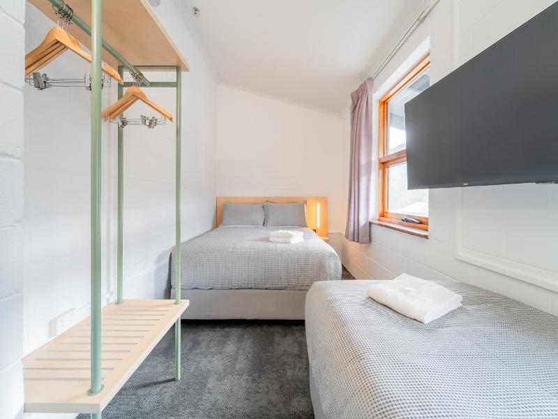 Yha Thredbo image