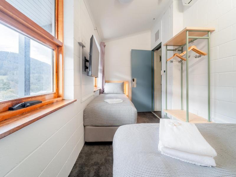 Yha Thredbo image