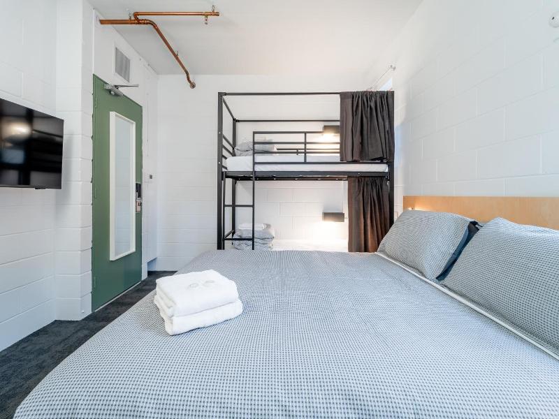 Yha Thredbo image
