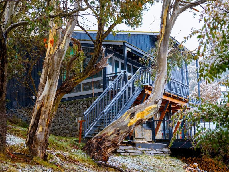 Yha Thredbo image