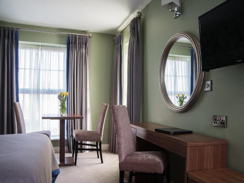 The Holyrood Hotel image