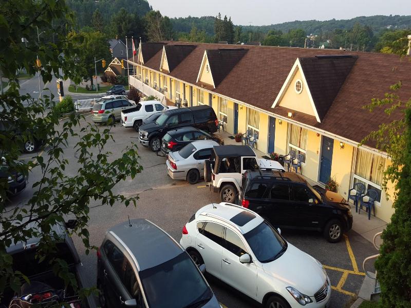Rainbow Inn image